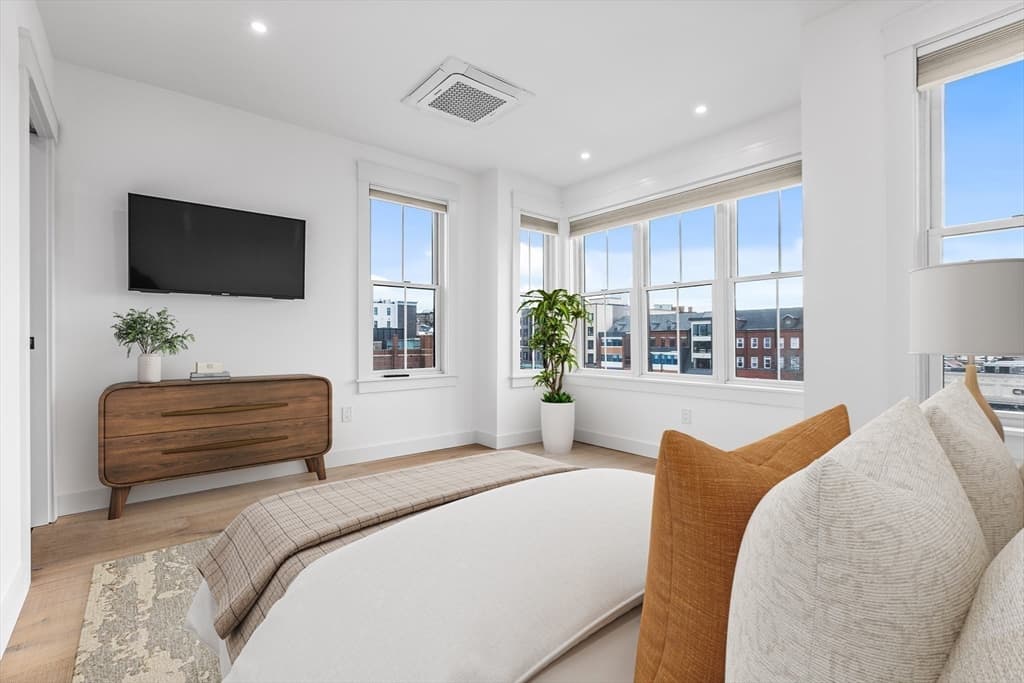 Single Family Residence at 360 Athens St # 360, Boston MA 02127, Boston, photo 16 of 27