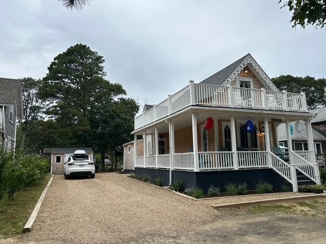 9 Brunswick, Oak Bluffs MA 02557
