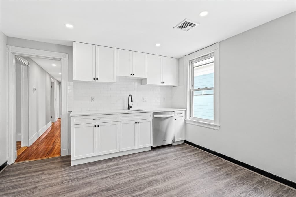 3 Family - 3 Units Up/Down at 79 Pleasant Street, Boston MA 02125, photo 6 of 34