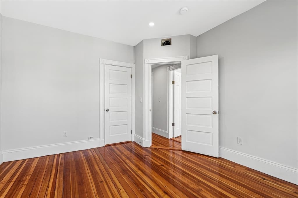3 Family - 3 Units Up/Down at 79 Pleasant Street, Boston MA 02125, photo 13 of 34