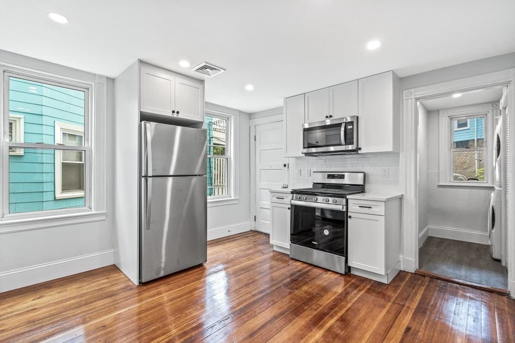 3 Family - 3 Units Up/Down at 79 Pleasant Street, Boston MA 02125, photo 7 of 34