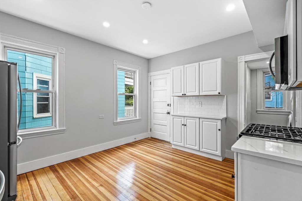 3 Family - 3 Units Up/Down at 79 Pleasant Street, Boston MA 02125, photo 28 of 34