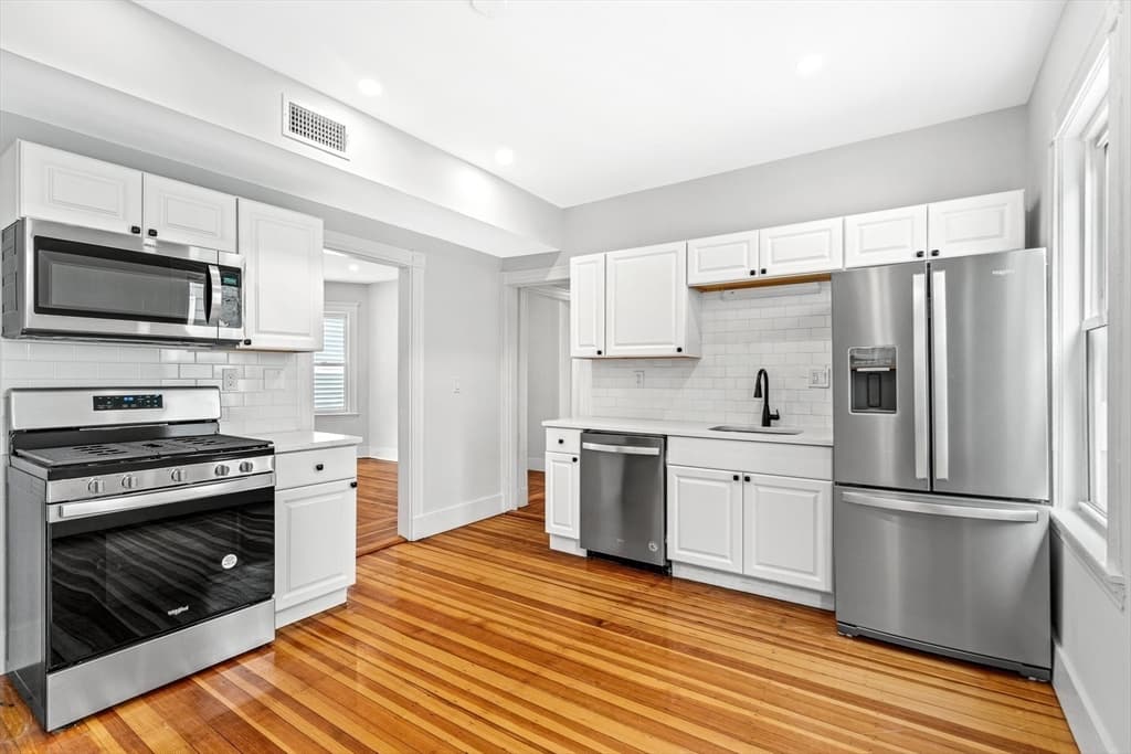 3 Family - 3 Units Up/Down at 79 Pleasant Street, Boston MA 02125, photo 5 of 34