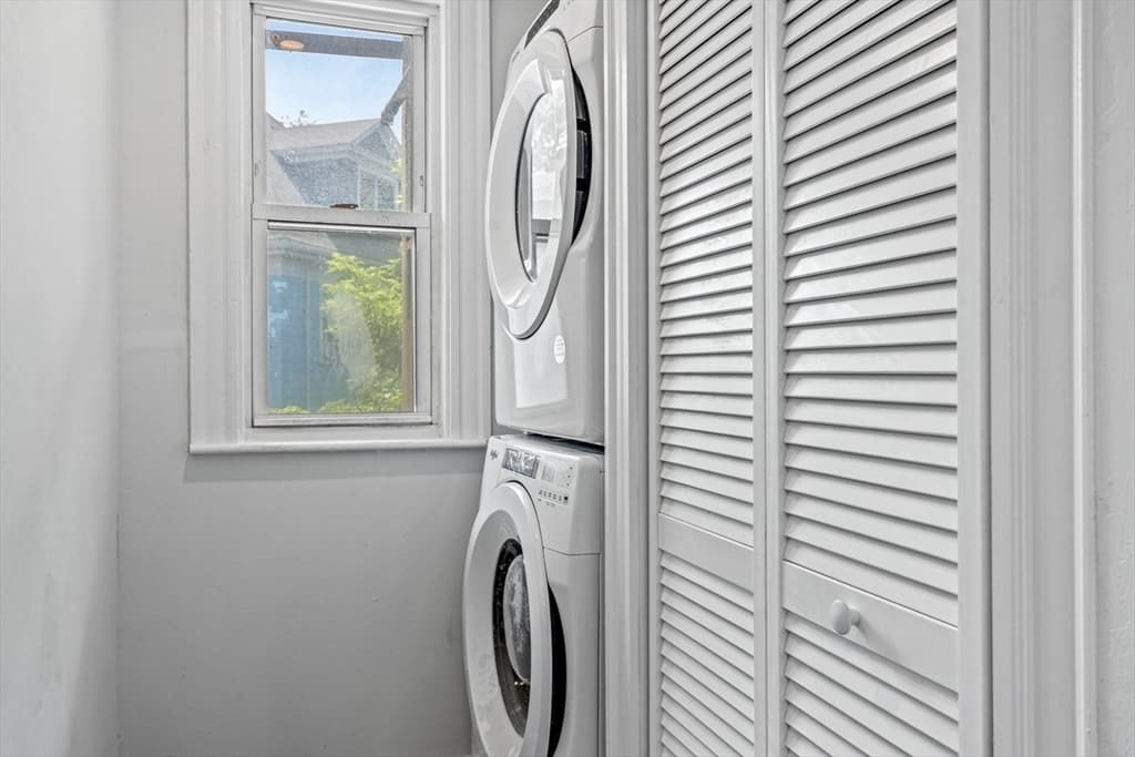 3 Family - 3 Units Up/Down at 79 Pleasant Street, Boston MA 02125, photo 20 of 34