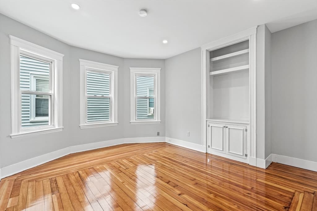 3 Family - 3 Units Up/Down at 79 Pleasant Street, Boston MA 02125, photo 24 of 34