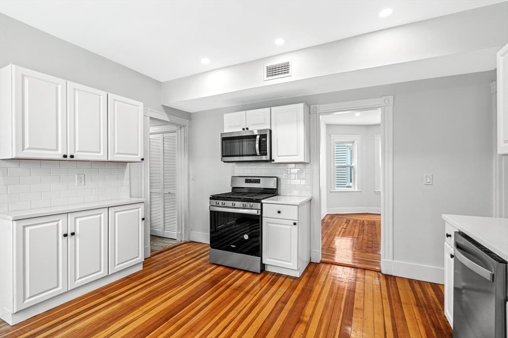 3 Family - 3 Units Up/Down at 79 Pleasant Street, Boston MA 02125, photo 29 of 34