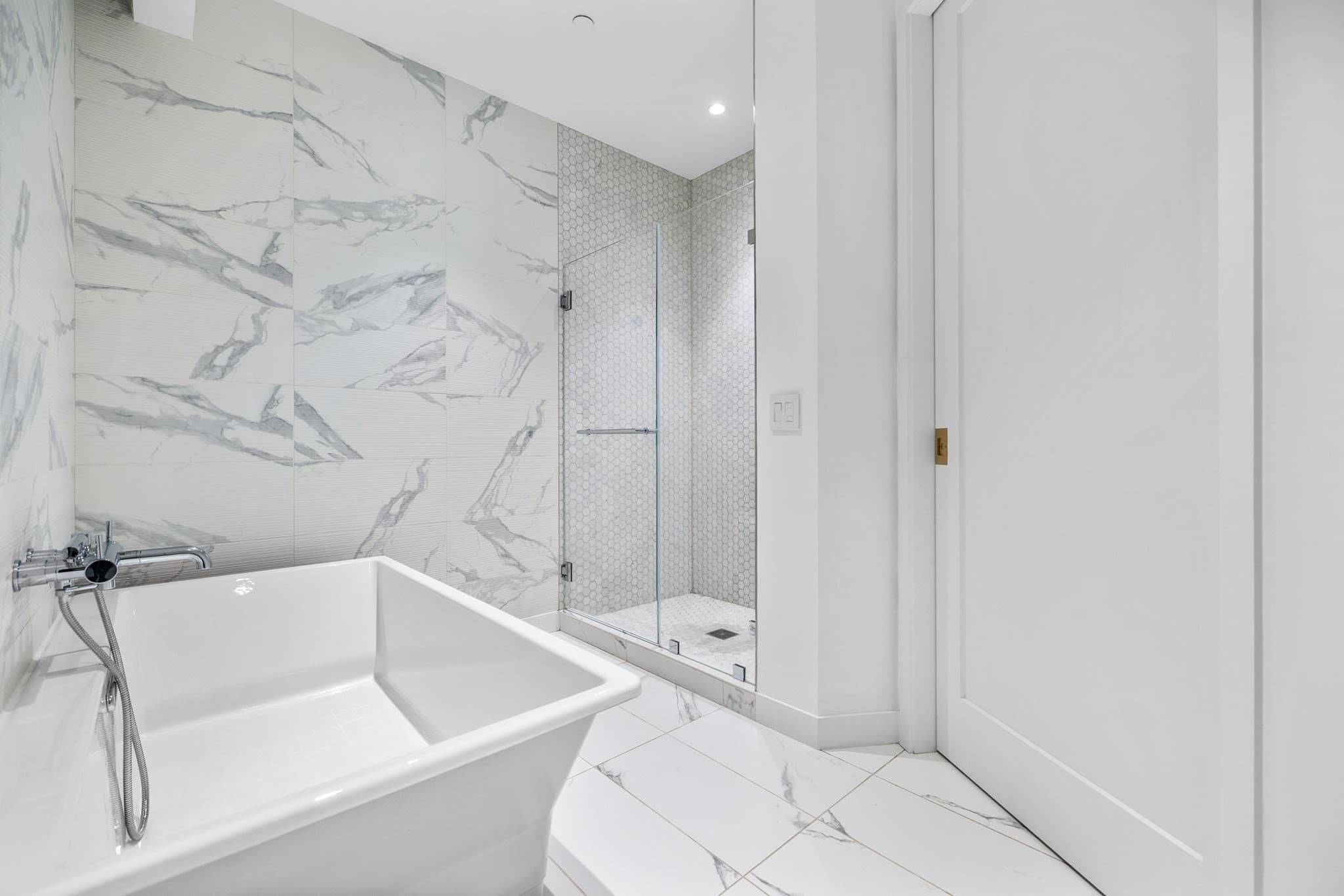 Condominium at 300 Pier 4 Blvd, Boston MA 02210, photo 13 of 28