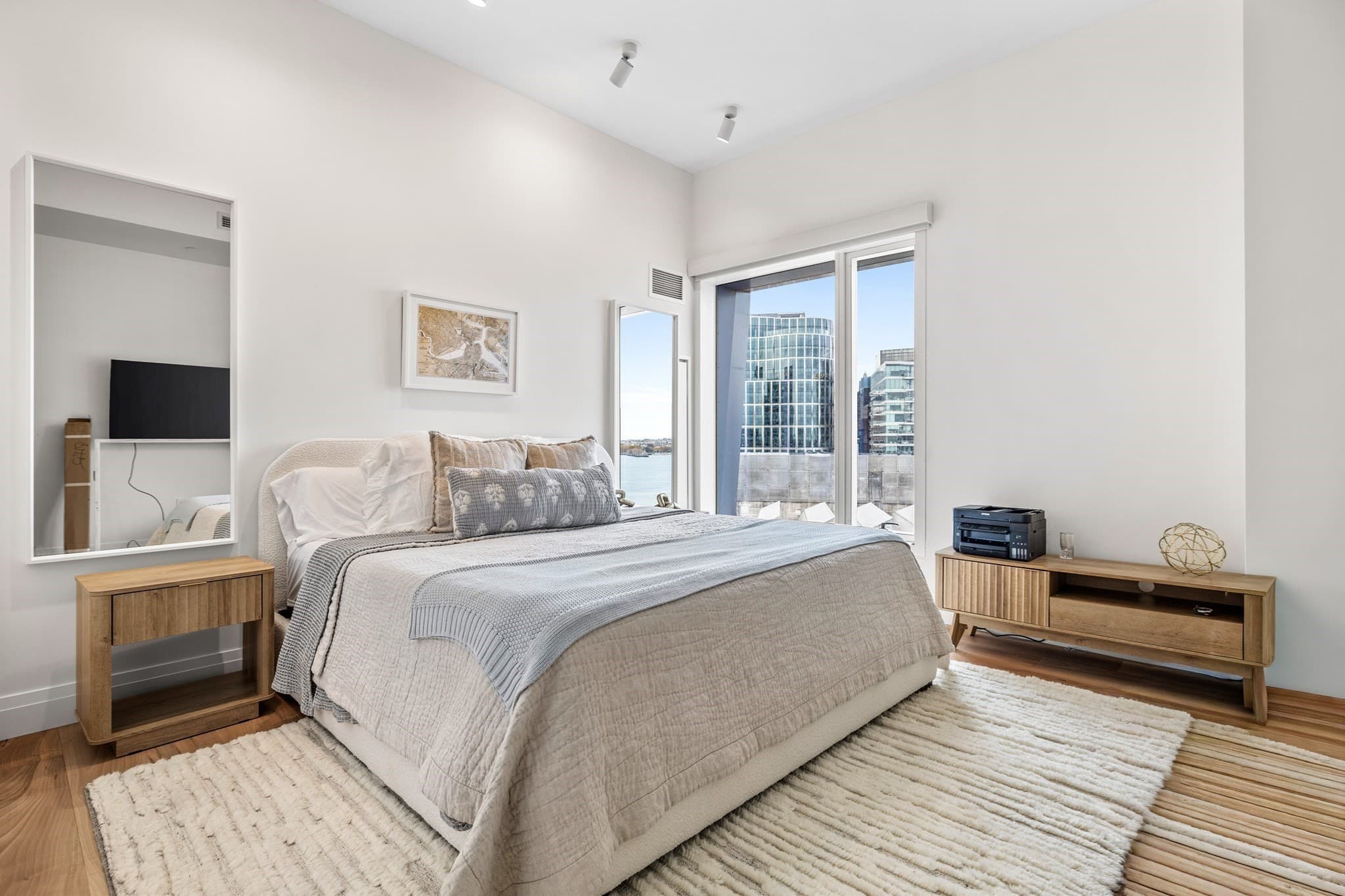Condominium at 300 Pier 4 Blvd, Boston MA 02210, photo 17 of 28