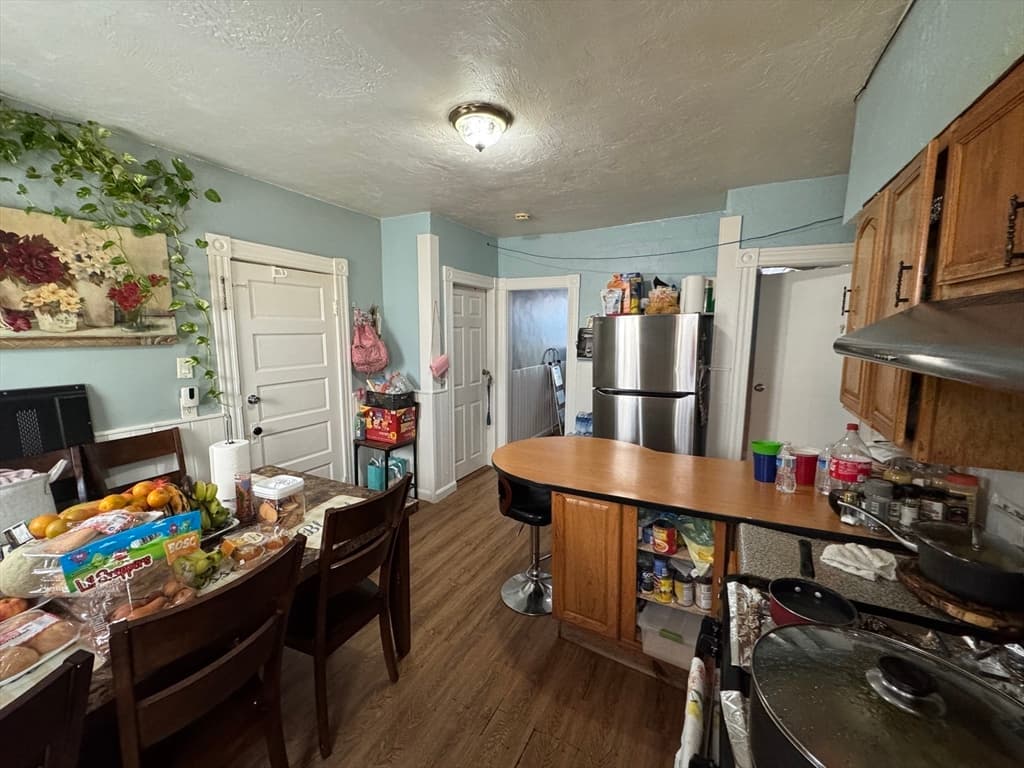 3 Family at 27 Harlow St, Worcester MA 01605, Worcester, photo 18 of 32