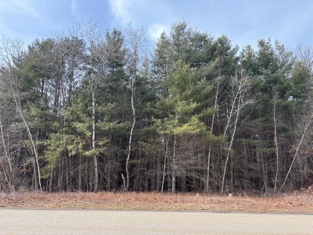 Residential at 79 Favorite Ln, East Longmeadow MA 01028