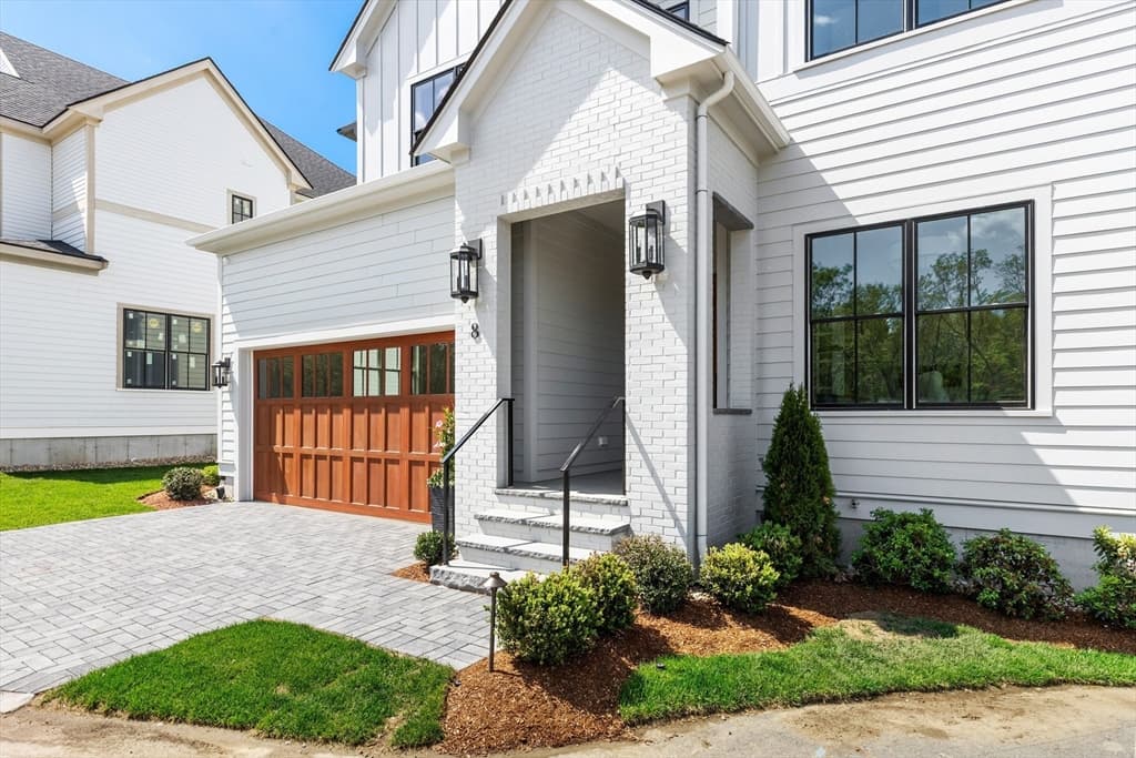 Single Family Residence at 8 Common Court, Lexington MA 02421, Lexington, photo 4 of 31