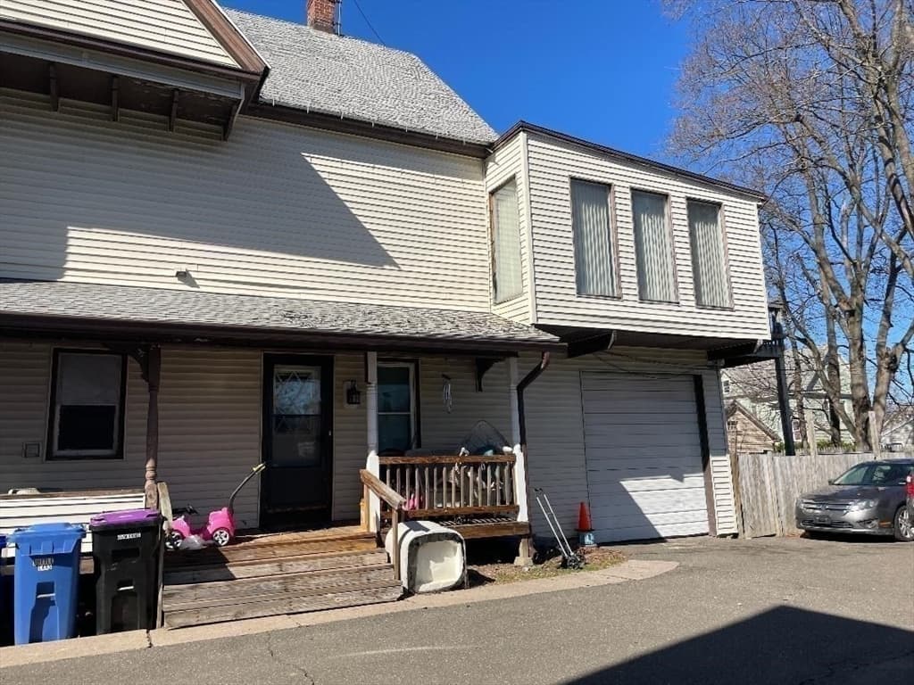 76 Nonotuck Street, Holyoke MA 01040 photo 5