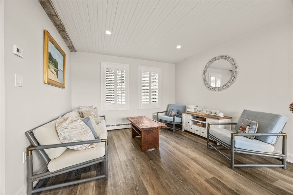 Single Family Residence at 33 Oyster Place Road, Barnstable MA 02635, Barnstable, photo 13 of 30