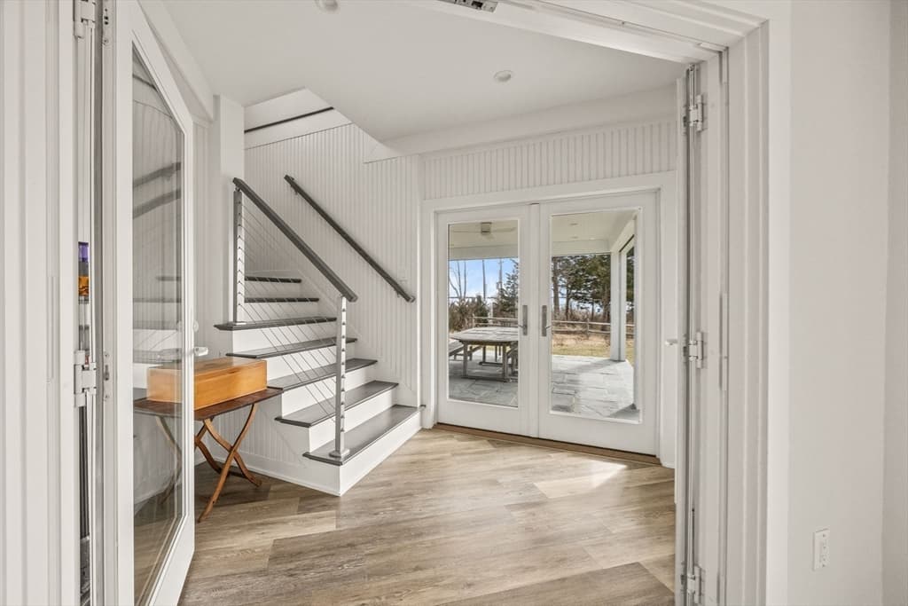 Single Family Residence at 33 Oyster Place Road, Barnstable MA 02635, Barnstable, photo 14 of 30