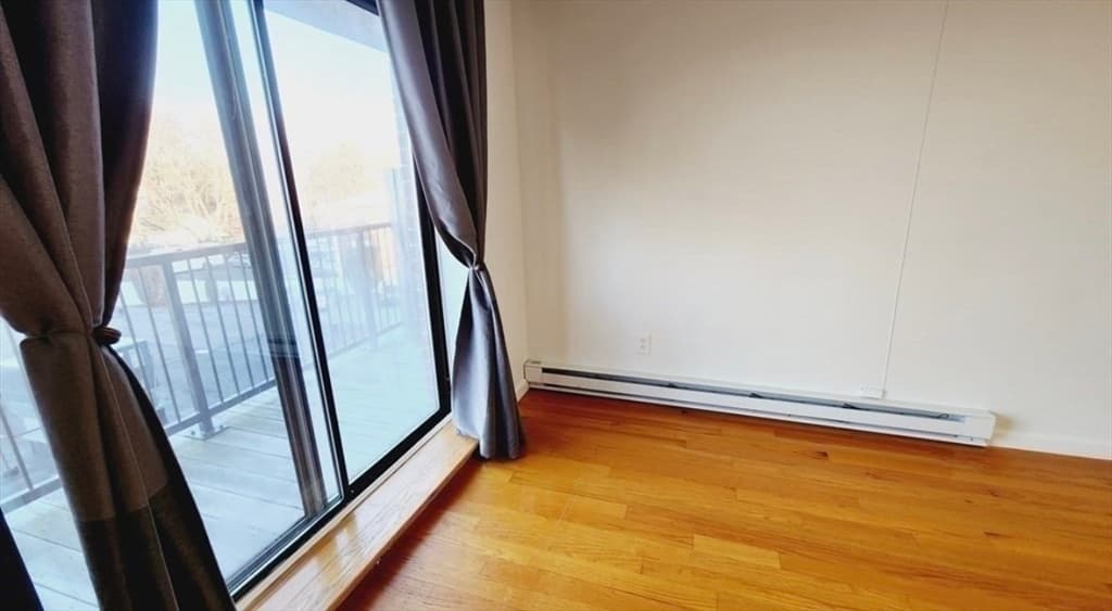 Condominium at 116 Spring St # D2, Boston MA 02132, Boston, photo 4 of 9