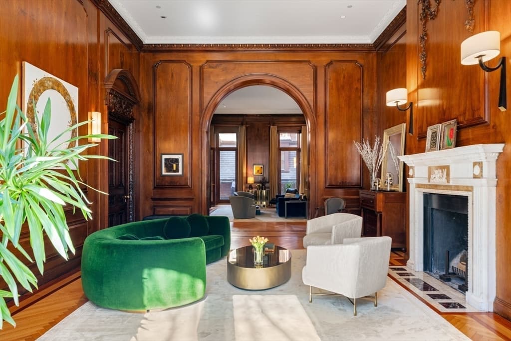 Condominium at 3 Commonwealth Avenue # 1, Boston MA 02116, photo 2 of 30
