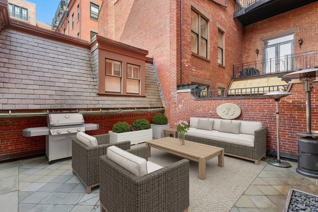 Condominium at 3 Commonwealth Avenue # 1, Boston MA 02116, photo 13 of 30