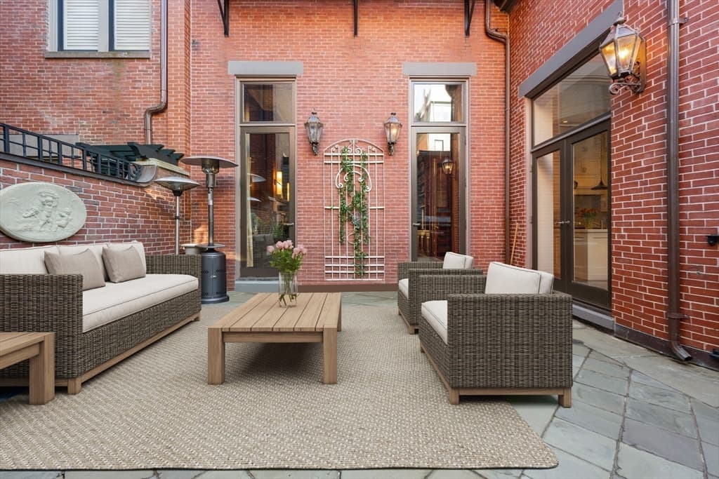 Condominium at 3 Commonwealth Avenue # 1, Boston MA 02116, photo 14 of 30
