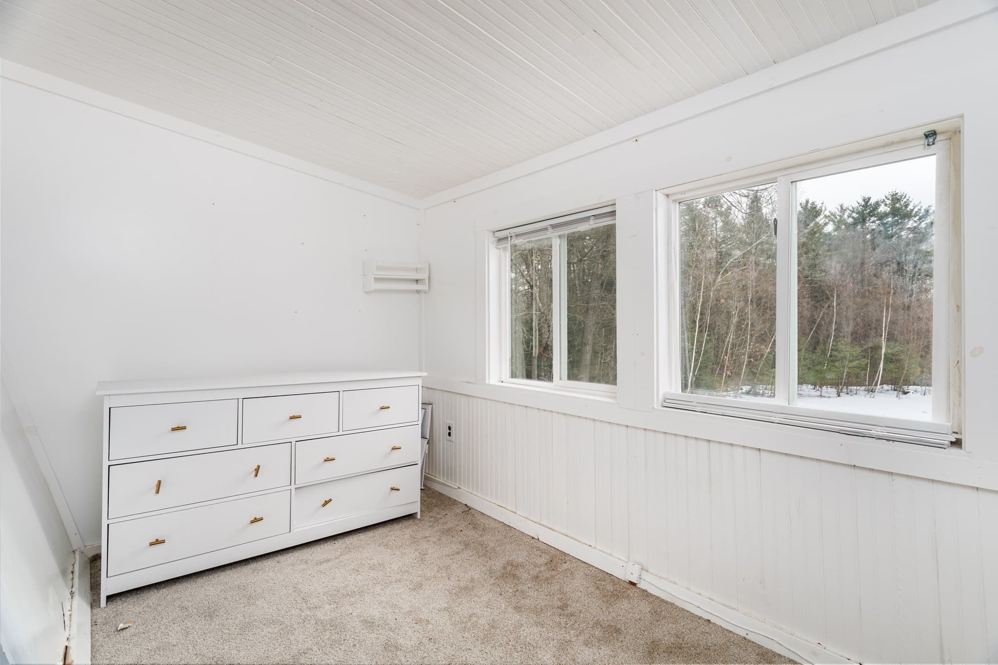 Single Family Residence at 28 Holly Drive, Gardner MA 01440, photo 17 of 32