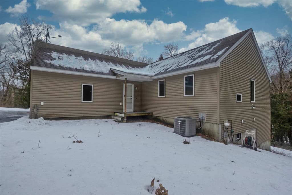 Single Family Residence at 147 Chipman Road, Middlefield MA 01243, Middlefield, photo 6 of 42