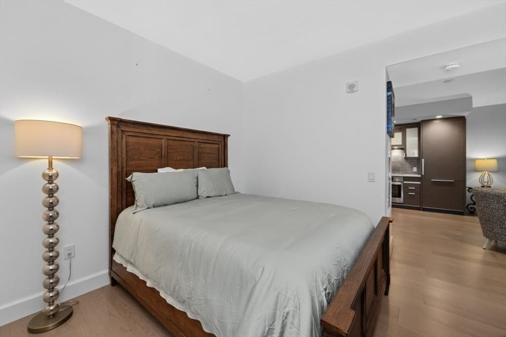 Condominium at 100 Lovejoy Wharf # 5L, Boston MA 02114, photo 16 of 22