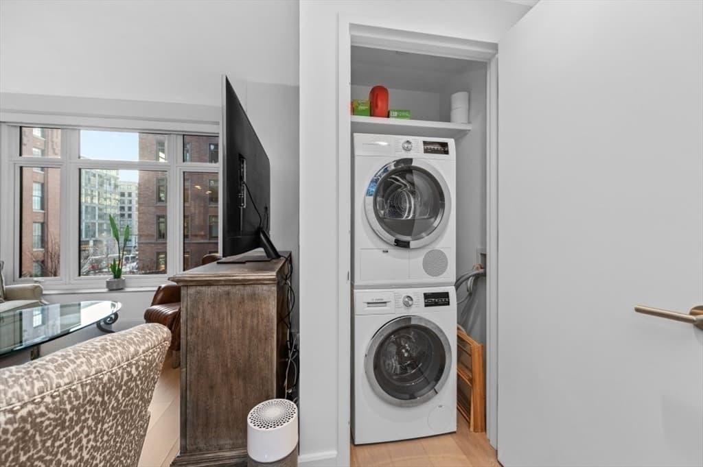 Condominium at 100 Lovejoy Wharf # 5L, Boston MA 02114, photo 20 of 22