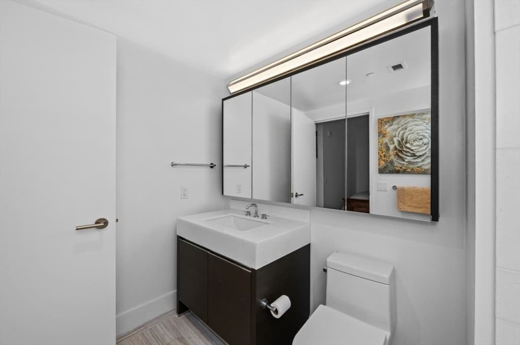 Condominium at 100 Lovejoy Wharf # 5L, Boston MA 02114, photo 18 of 22