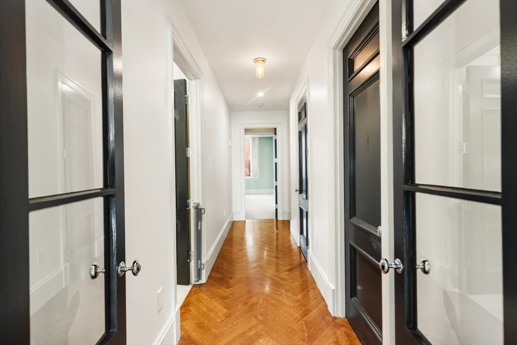 Condominium at 20 Beacon Street # 4, Boston MA 02108, photo 22 of 38