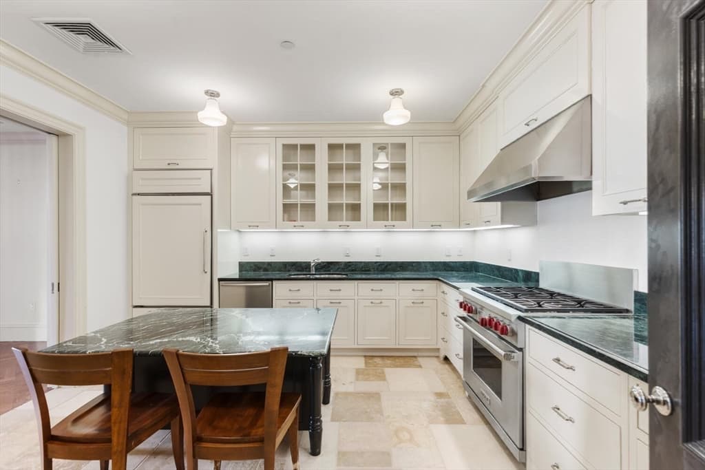 Condominium at 20 Beacon Street # 4, Boston MA 02108, photo 15 of 38