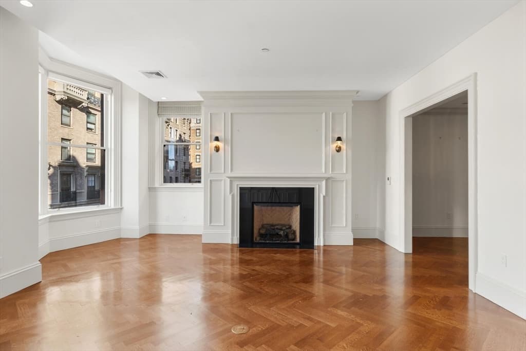 Condominium at 20 Beacon Street # 4, Boston MA 02108, photo 8 of 38