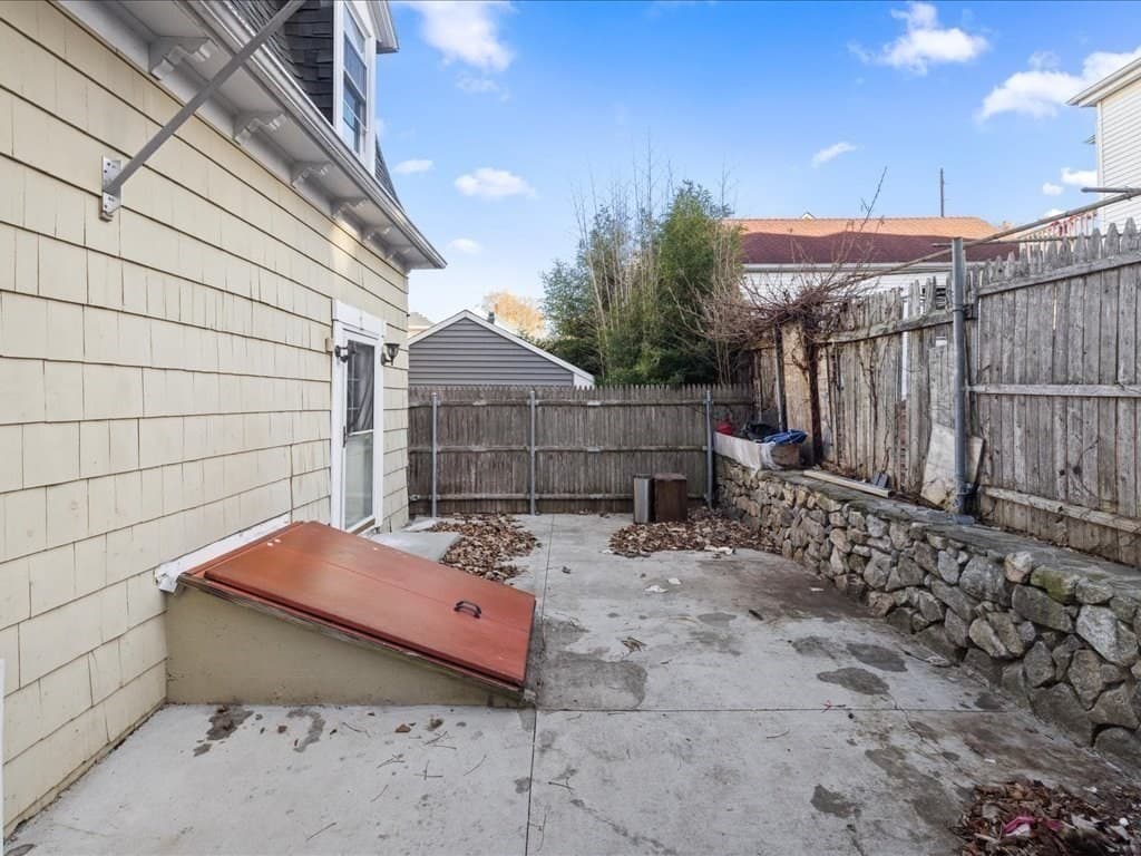 334 Fountain St, Fall River MA 02721 photo 26