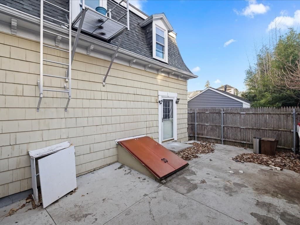 334 Fountain St, Fall River MA 02721 photo 28