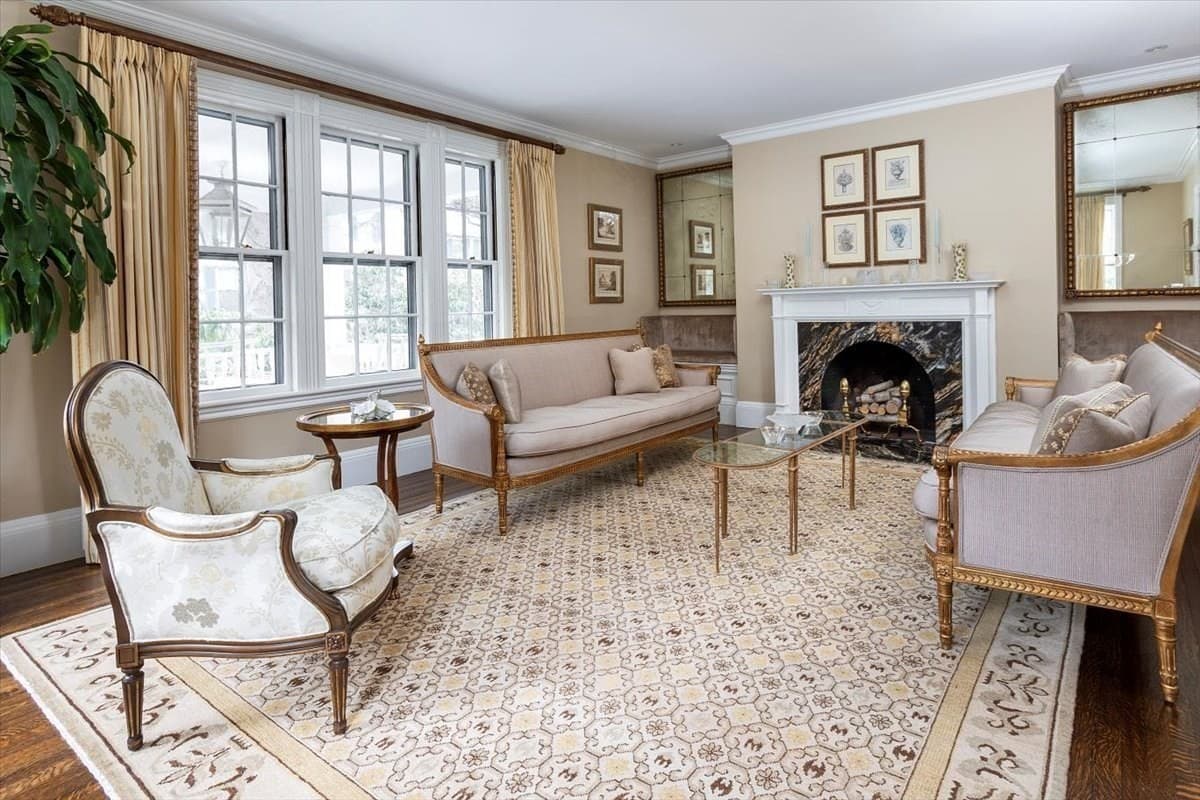 Single Family Residence at 394 Hammond St, Newton MA 02467, Newton, photo 2 of 24