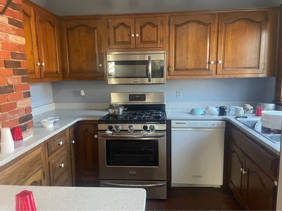 49 Baxter St, Medford MA 02155 photo 4