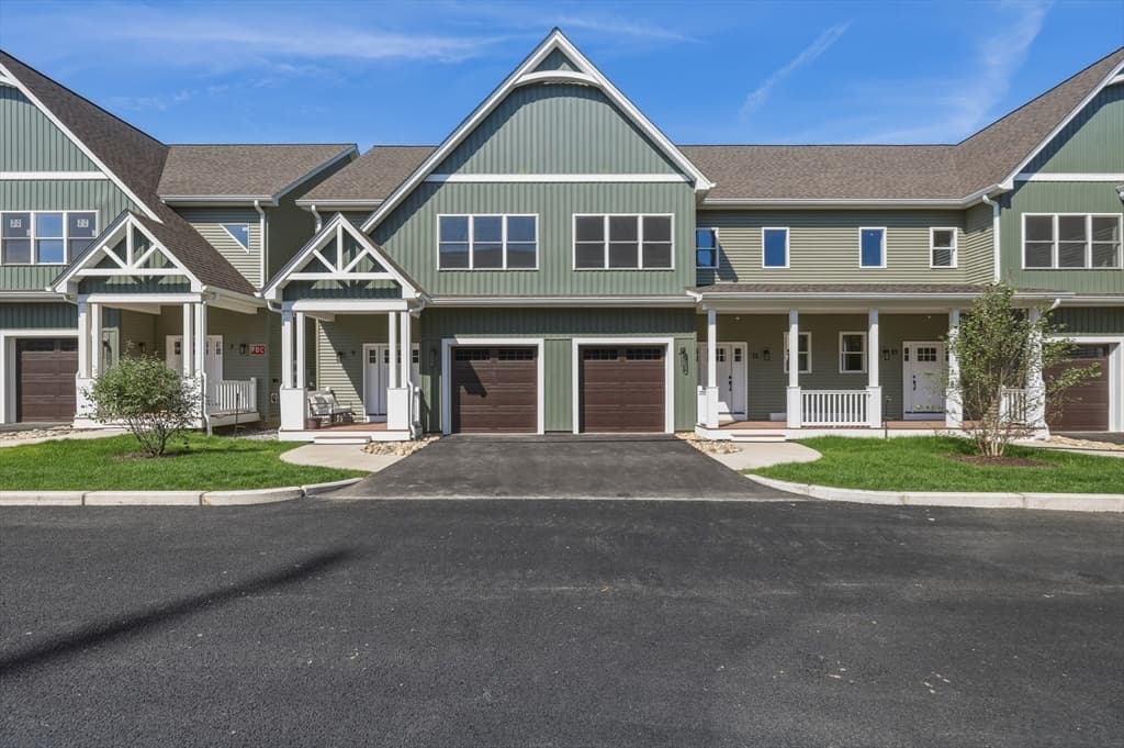 13 Elizabeth Lane # 13, Easthampton MA 01027 photo 4