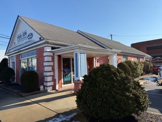 Commercial Sale at 152 Albion St, Wakefield MA 01880, photo 2 of 18