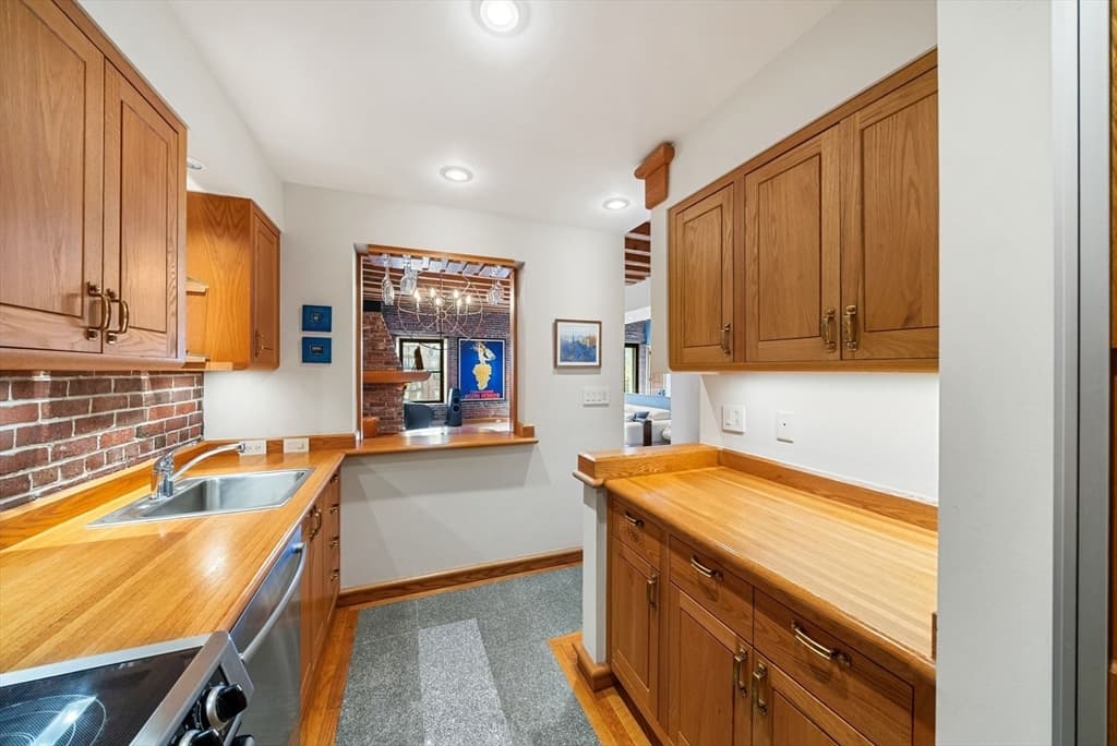 Condominium at 28 Atlantic Ave # 436, Boston MA 02110, photo 16 of 38