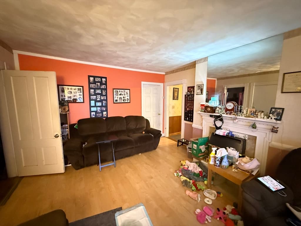 3 Family at 719 Main St, Clinton MA 01510, Clinton, photo 16 of 32