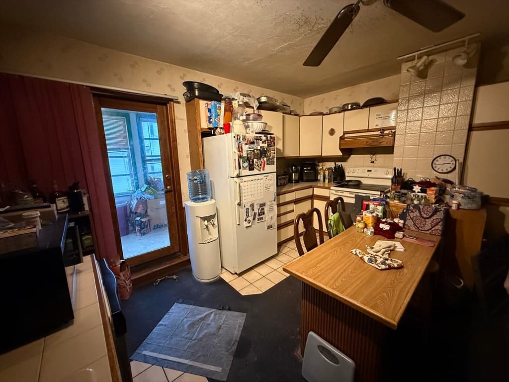 3 Family at 719 Main St, Clinton MA 01510, Clinton, photo 9 of 32