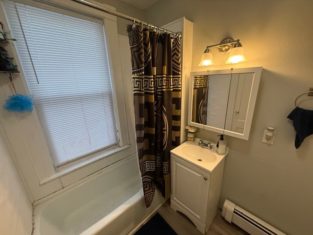 3 Family at 719 Main St, Clinton MA 01510, Clinton, photo 24 of 32