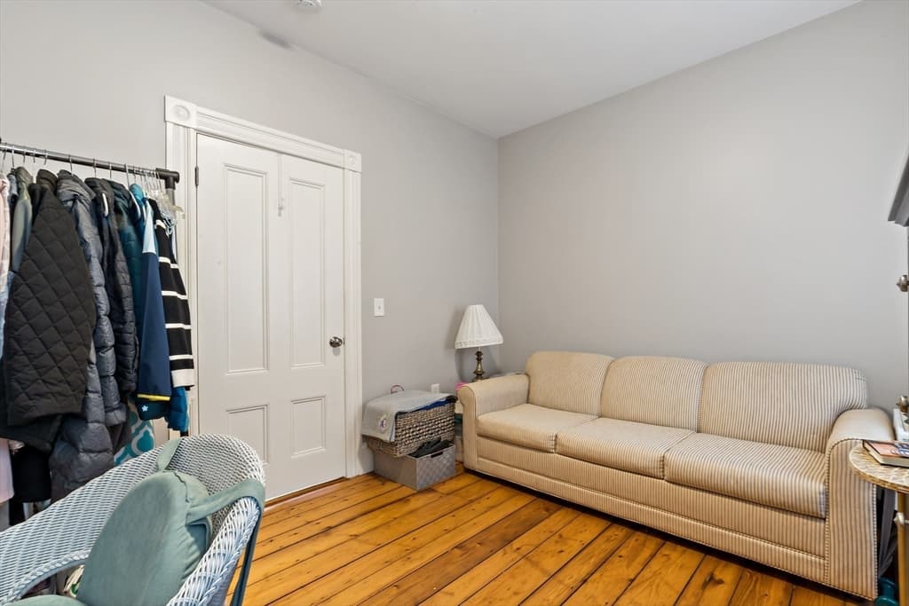3 Family at 88 Burton Street, Bristol RI 02809, Bristol, photo 10 of 42