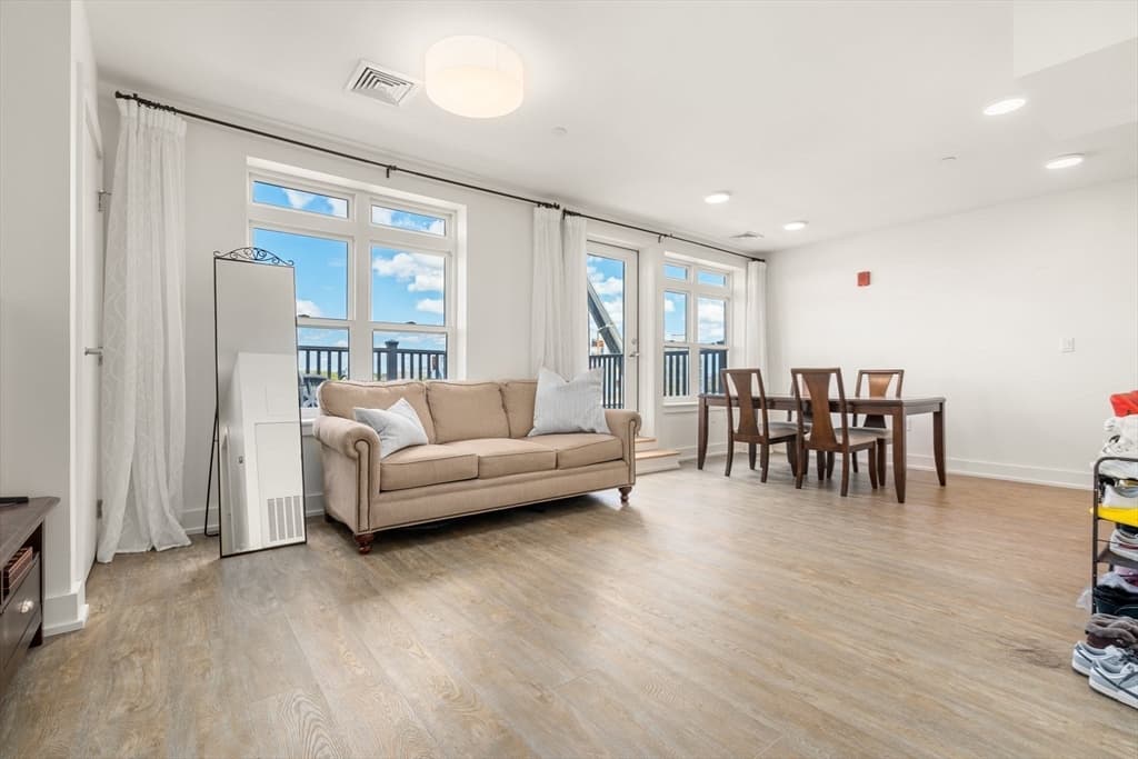 Condominium at 20 Penniman Rd # P3, Boston MA 02134, photo 8 of 22