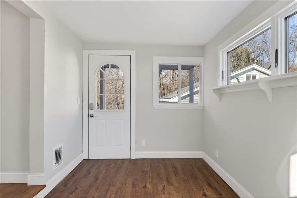 48 Bigelow Ave, Rockland MA 02370 photo 3