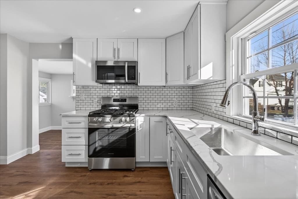 48 Bigelow Ave, Rockland MA 02370 photo 5