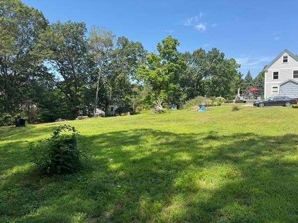 Residential at 26 Sprague Ave, Chelmsford MA 01824, photo 2 of 9