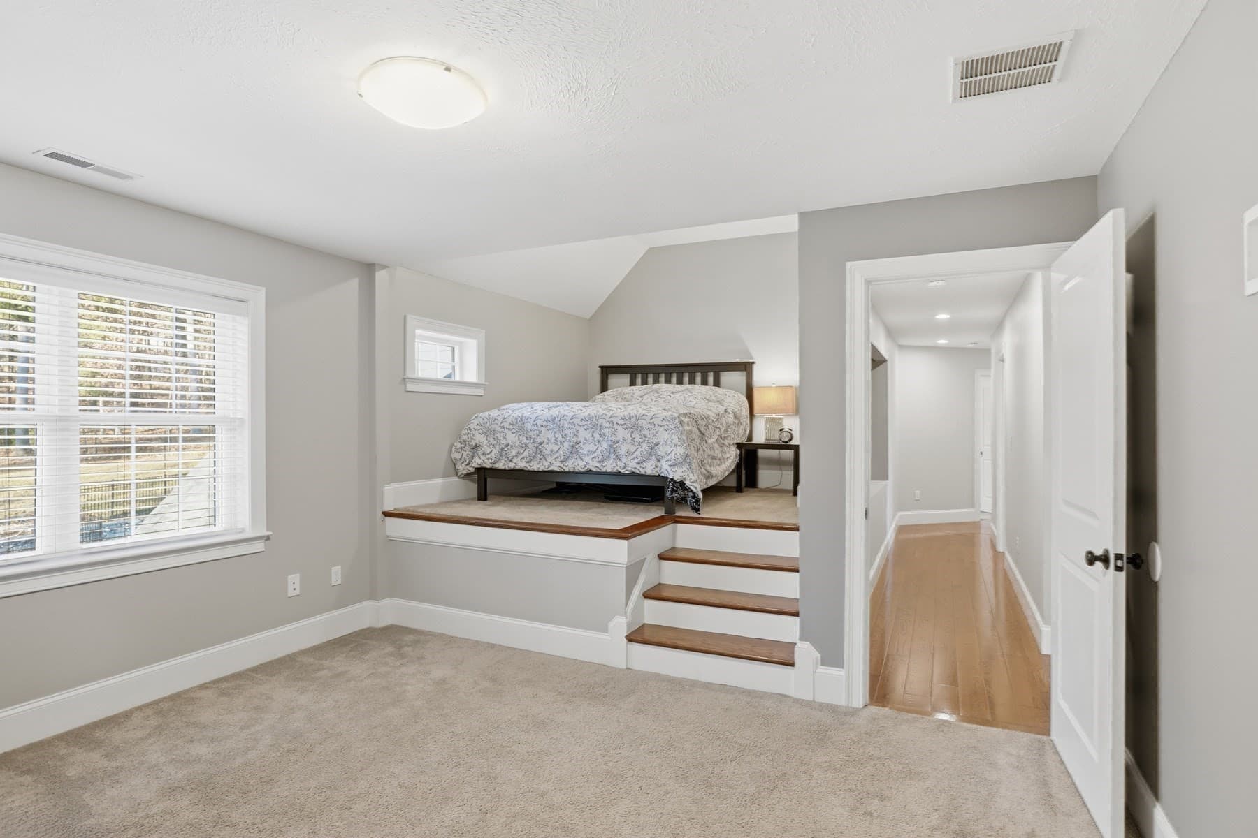 Single Family Residence at 71 Regency Place, North Andover MA 01845, North Andover, photo 23 of 42