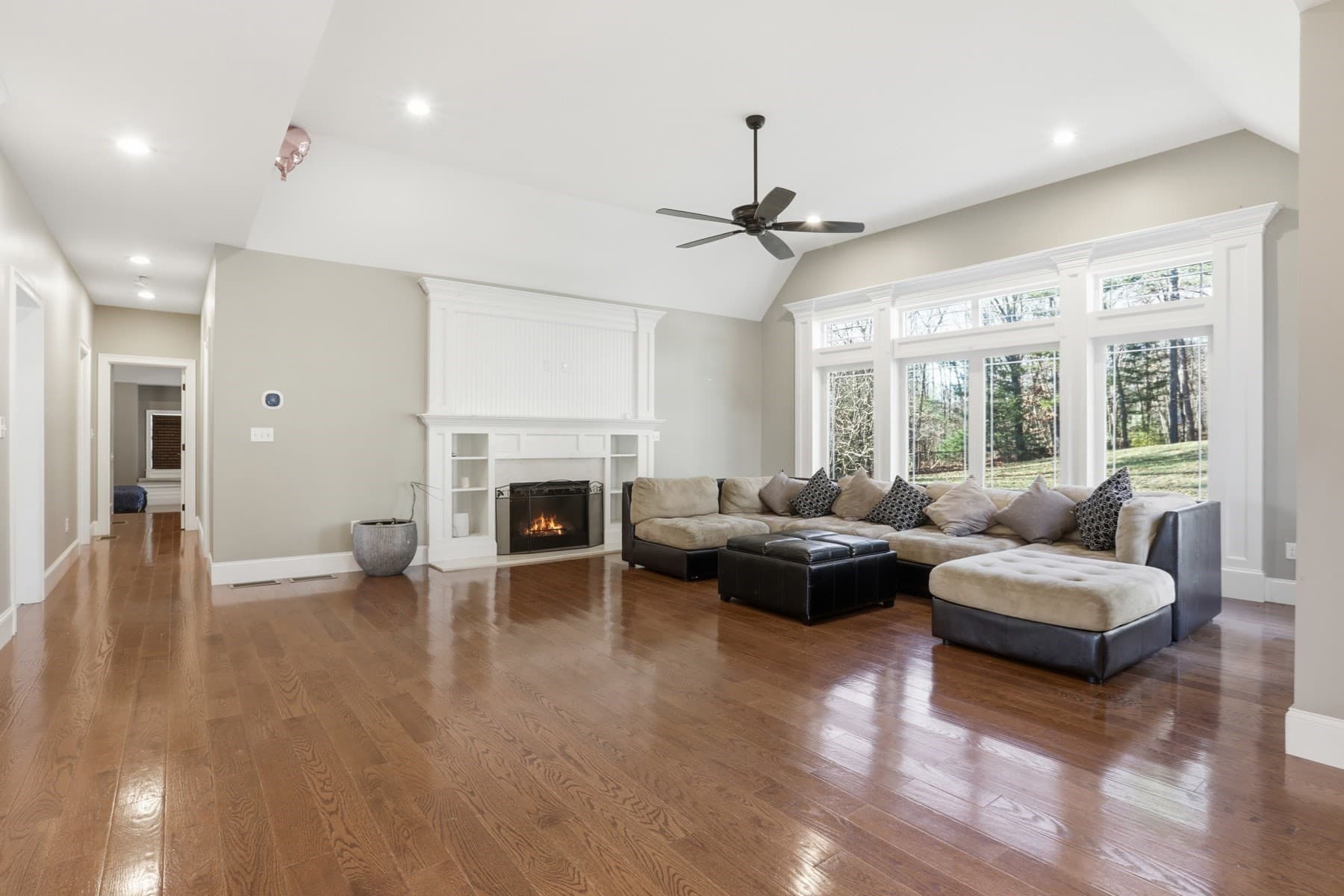 Single Family Residence at 71 Regency Place, North Andover MA 01845, North Andover, photo 6 of 42