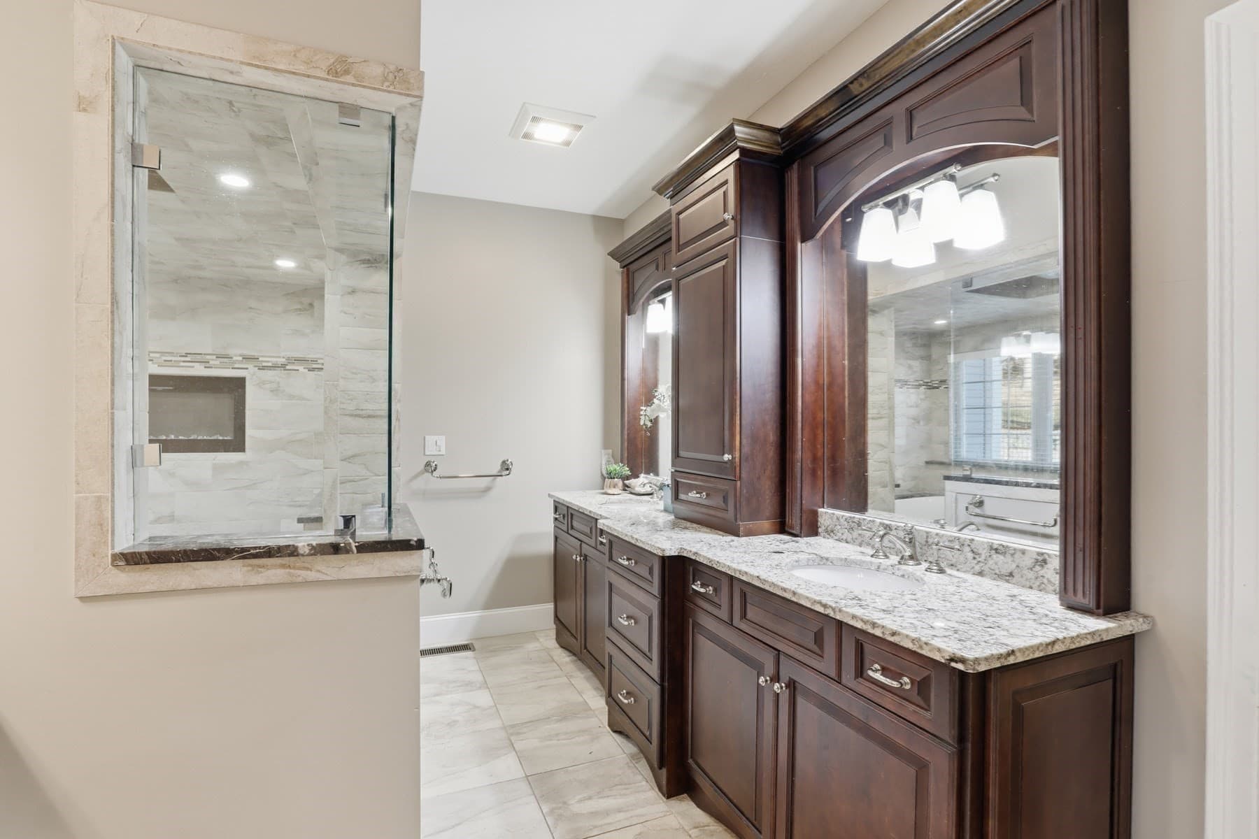 Single Family Residence at 71 Regency Place, North Andover MA 01845, North Andover, photo 16 of 42