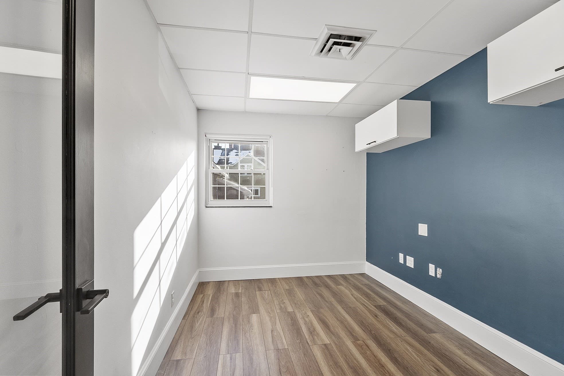 Commercial Sale at 63 Shore Road # 14, Winchester MA 01890, photo 16 of 33