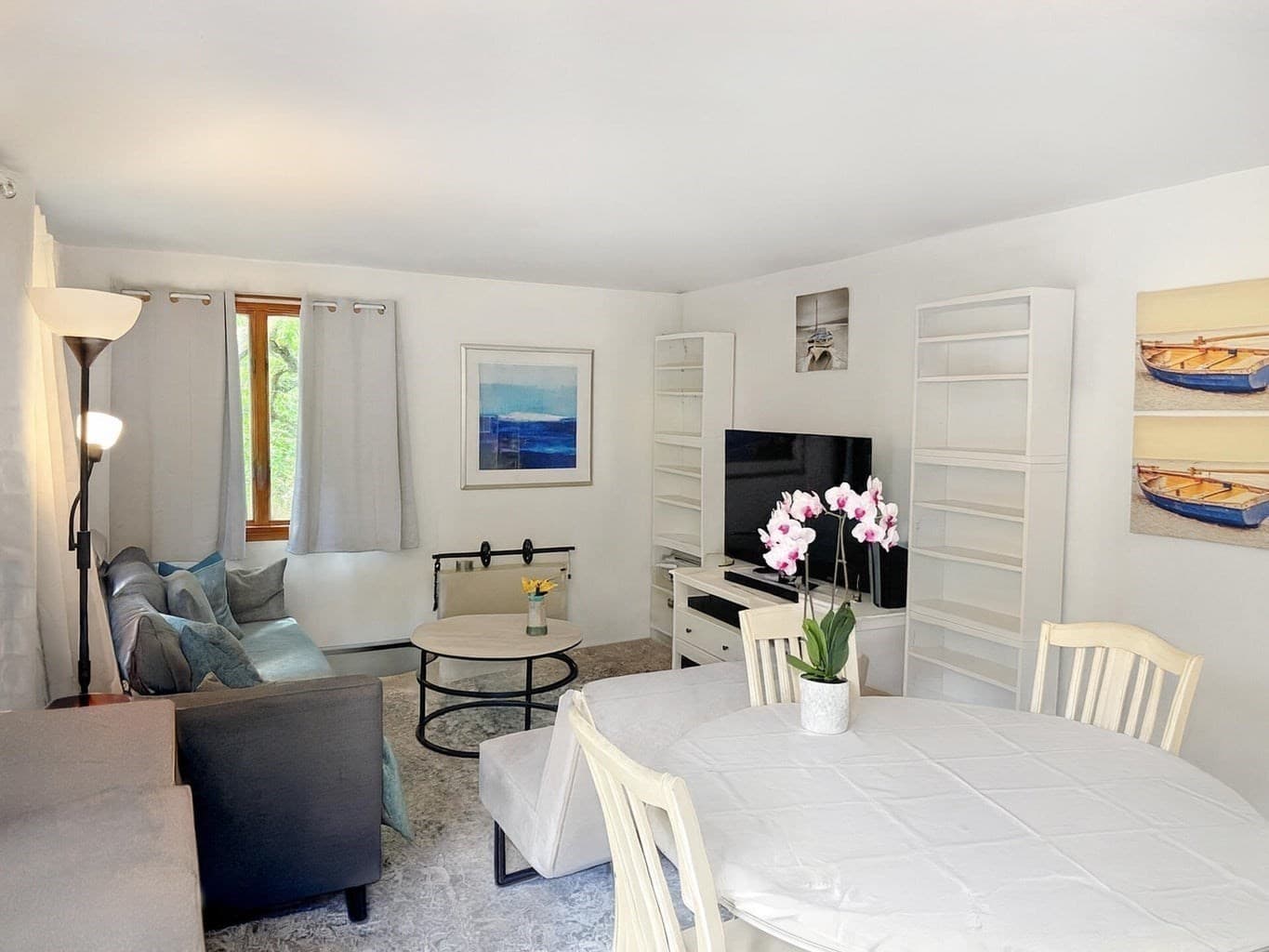 Single Family Residence at 47 Quenames Rd, Chilmark MA 02535, photo 3 of 8